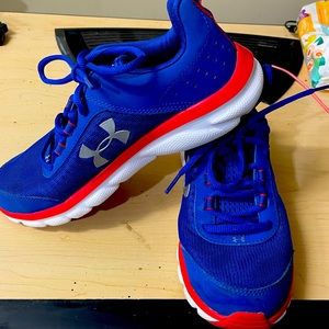 Girl’s Under Armor Assert 8